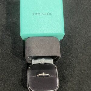 Tiffany T Diamond Wire Band Ring in White Gold. Mint condition.